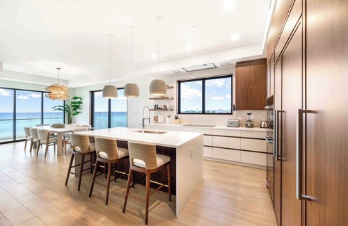 Grand Cayman Condo | Sands #5: New Luxury 7 Mile Beach Condo w/Rooftop Pool & Barefoot Beach