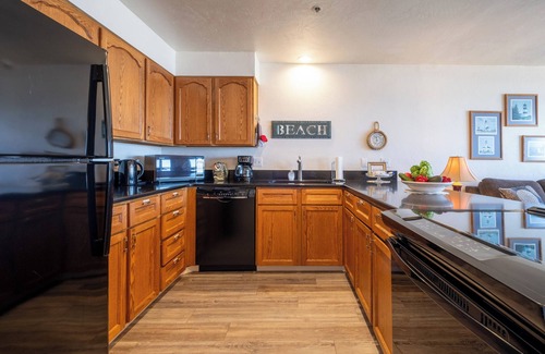 Newport Condo | Sands Lookout at Nye Beach - Beach front,Easy access condo with great ocean view