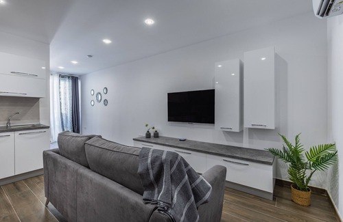 Marsaskala Apartment | Sandstone Court - A8