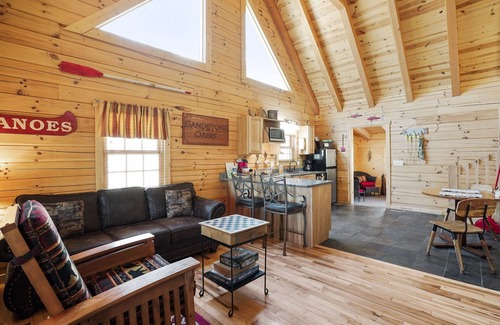 Logan Cabin | Sandstone Oasis | Hocking Hills