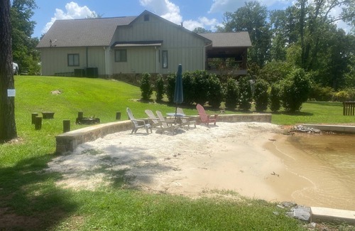 Dadeville Cabin | Sandy Beach Only 25 Minutes From Auburn