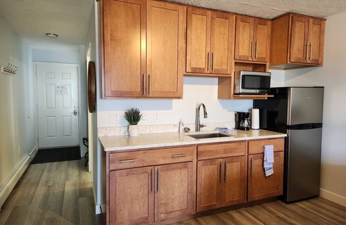 Traverse City House | Sandy Beach! Pool, air conditioning. Traverse City studio condo on the Bay