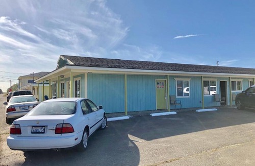 Long Beach Apartment | Sandy Beach Suites - Long Beach, WA
