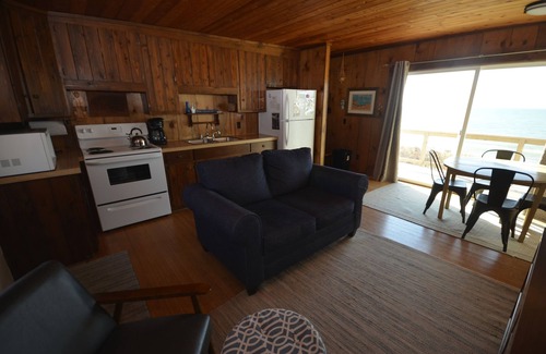 Arcadia House | Sandy Beach! Sunset Cottage on Lake Michigan, Arcadia, firepit. Dog ok.