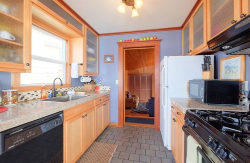 Roads End House | Sandy beach with huge surf views, hot tub, tide pools, private beach steps