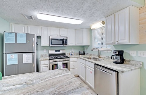 Panama City Beach House | Sandy Bottoms Vacation Getaway/Golf Cart Included