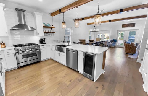 Rosemary Beach House | Sandy Cheeks 4 Bedroom Home by RedAwning