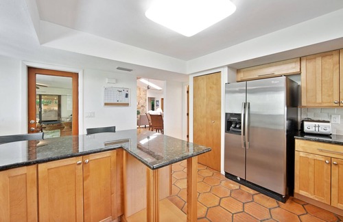 Heron's Landing House | Sandy Feet Retreat: Cozy, Coastal Retreat. Pets OK