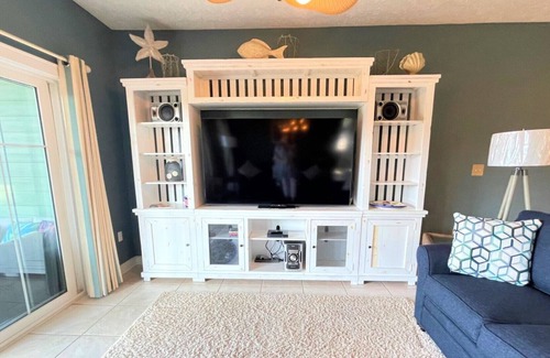 Cape San Blas Condo | "Sandy Finn's" - Beachfront Condo, Great Rates, Sleeps 8!