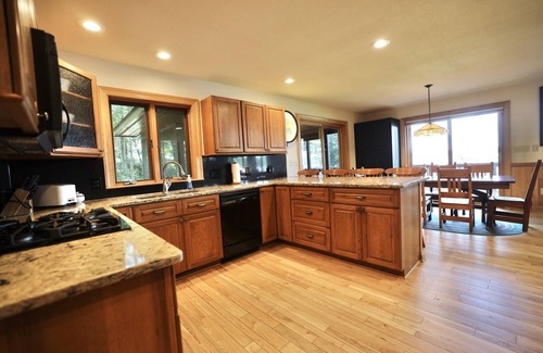 Lac du Flambeau Other | Sandy Frontage on Crawlingstone Lake! Screened in porch! Pet friendly!