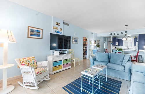 Ono Island Condo | Sandy Key 128 Ground Floor Condo- Beachfront- NO HASSLE CHECK OUT