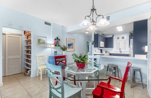 Ono Island Condo | Sandy Key 128 Ground Floor Condo- Beachfront- NO HASSLE CHECK OUT