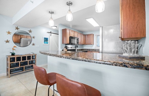 Ono Island Condo | Sandy Key 638 6th floor -Beachfront view -NO HASSLE CHECK OUT