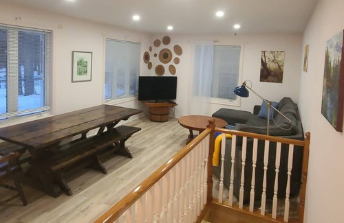 Trent Lakes Cottage | Sandy Lake Charm Authentic Cottage -Hot Tub, Sauna