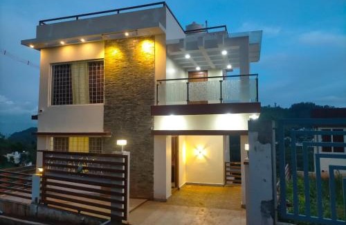 Ooty Villa | Sandy Luxury Villa 3 Bhk