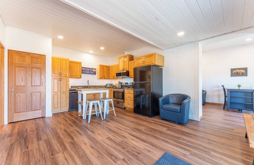 Ely Resort | Sandy Point Resort, Lakeside 2BR Modern Escape