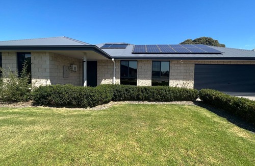 Inverloch House | Sandy Retreat on Royal Inverloch