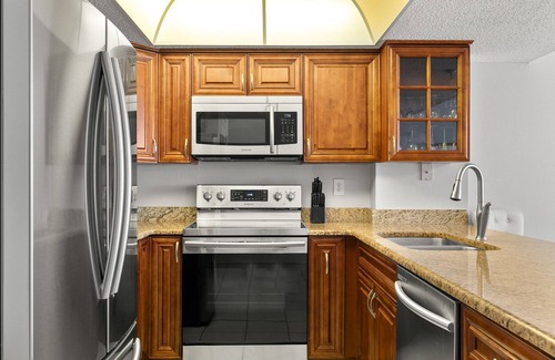 Madeira Beach Condo | Sandy Shores 401 Gulf Front Corner Condo