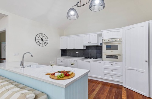 Callala Bay House | Sandy Shores – charming home by the bay