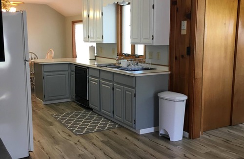 Battle Lake House | Sandy Shores Cottage on the Glendalough Trail
