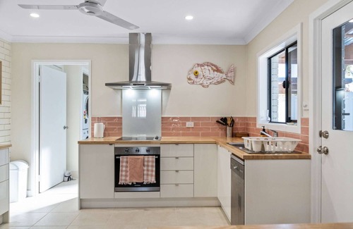 Mandurah Apartment | Sandy Shores Getaway