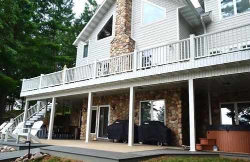 Redgranite House | Sandy Shores