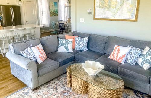 Atlantic Beach House | Sandy Step