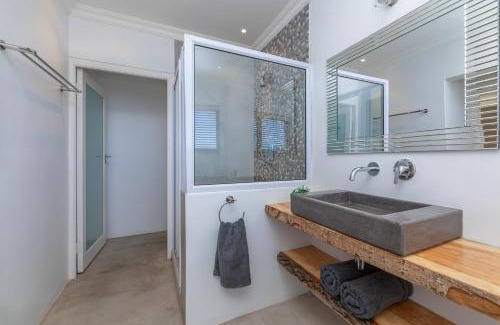 Paradise Beach Villa | Sandy Toes Beach Villa