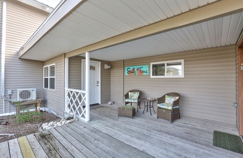 Alligator Point House | Sandy Toes in Alligator Point - Cottage Retreat only steps from the beach!
