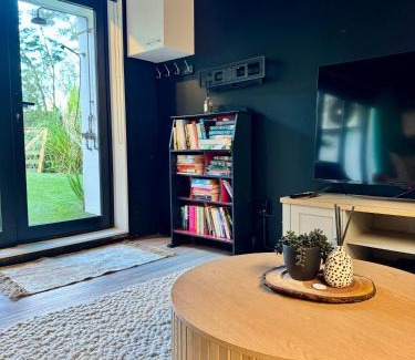 Torbay House | Sandy Toes & Netflix Nights, Relaxing Auckland Retreat