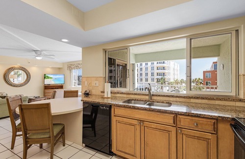 Siesta Key Condo | Sandy Toes & Salty Breezes: Siesta Key Awaits!