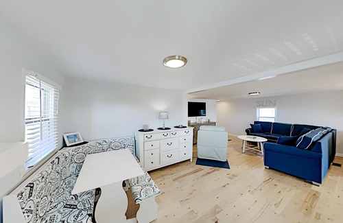 Montego Bay House | Sandyhill Sun