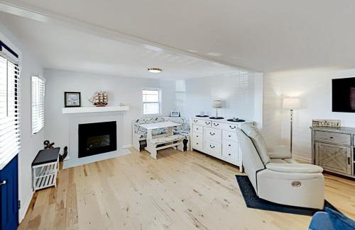 Montego Bay House | Sandyhill Sun