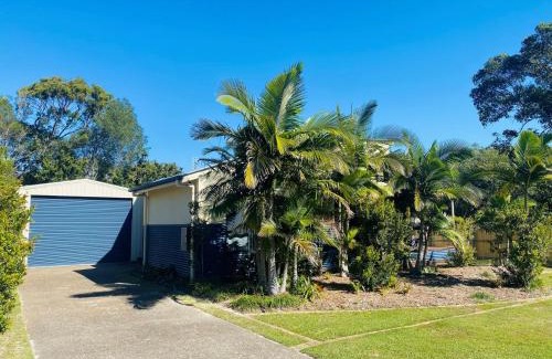 Rainbow Beach House | Sandys On Cypress