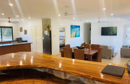 Rainbow Beach House | Sandys On Cypress