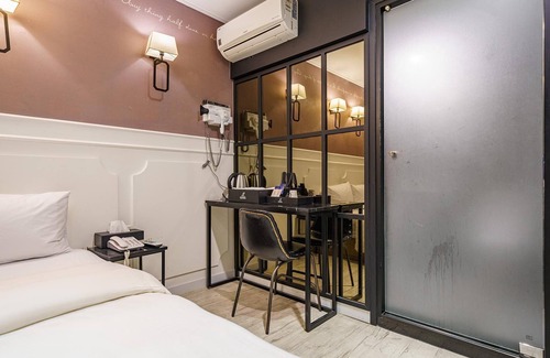 Sangbong-dong Hotel | Sangbong Salmon