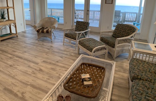 Fort Morgan House | Sanibel On The Beach, Direct Beachfront Home, 2000 sq ft 4/4