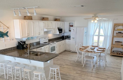 Fort Morgan House | Sanibel On The Beach, Direct Beachfront Home, 2000 sq ft 4/4
