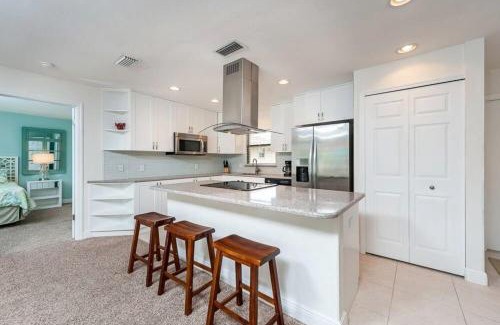 Sanibel Apartment | Sanibel Shells at Sea Bell