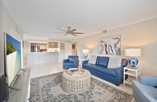 Sanibel Condo | Sanibel Surfside 224: Stunning 2BR Island Retreat!