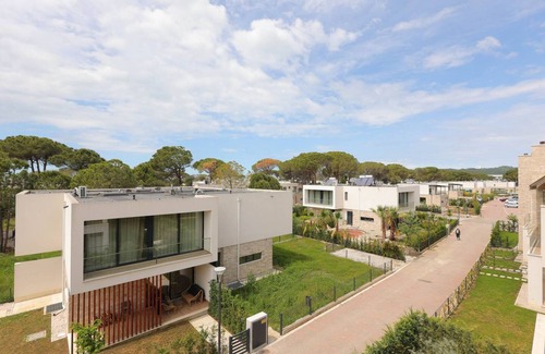 Ishem Apartment | SanPietro Vacation Apartment 012