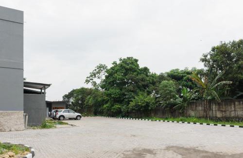 Ciampia Hotel | Sans Hotel Cibanteng Dramaga Bogor