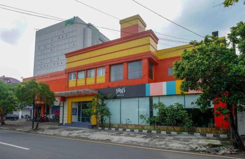 Gubeng Hotel | Sans Hotel International Surabaya