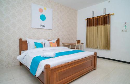Batu Hotel | Sans Hotel Queen Batu
