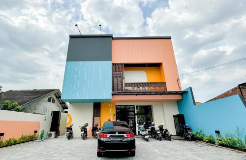 West Semarang Hotel | SANS Siliwangi Semarang