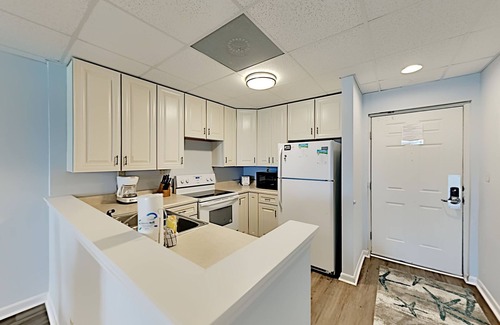 Pensacola Beach Condo | Sans Souci #505 | Beachfront Condo, Balcony Views!