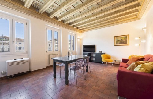 Santa Croce Apartment | Santa Croce View 2 apartment by Mmega