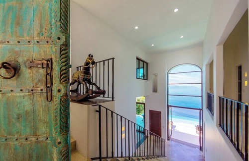 Conchas Chinas Villa | Santa Cruz 4BR in Puerto Vallarta by Personal Villas - Unforgettable Luxurious P