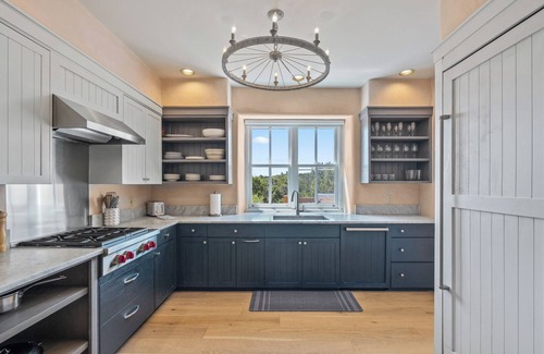 Tesuque Hills House | Santa Fe Santuario - Perfect Views, Kiva Fireplace