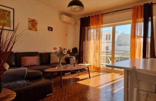 Santa Luzia House | Santa Luzia Casa Girassol, Tavira sea view, 2 minutes to Beach Ferry